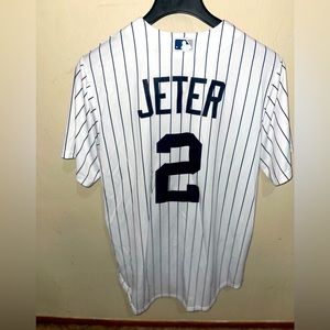 Men's New York Yankees Derek Jeter Nike White/Navy Home Jersey.  Size: Medium